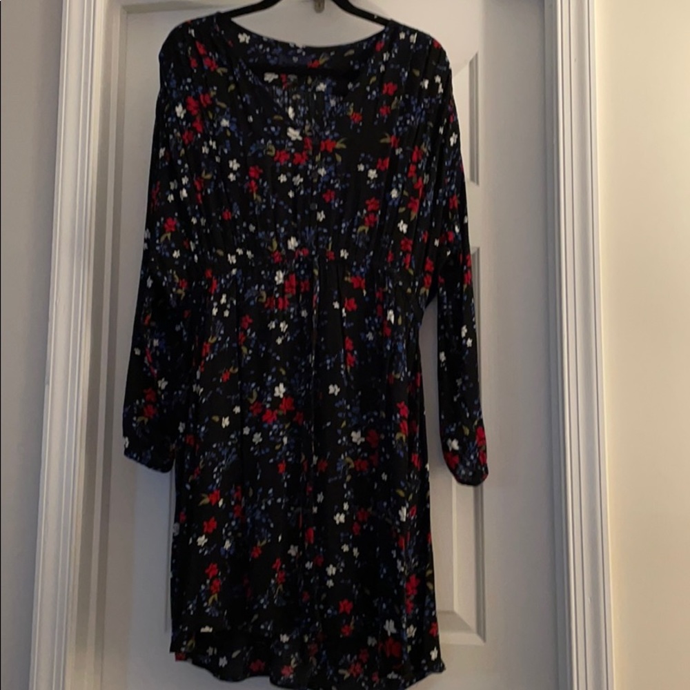 Black long sleeve dress